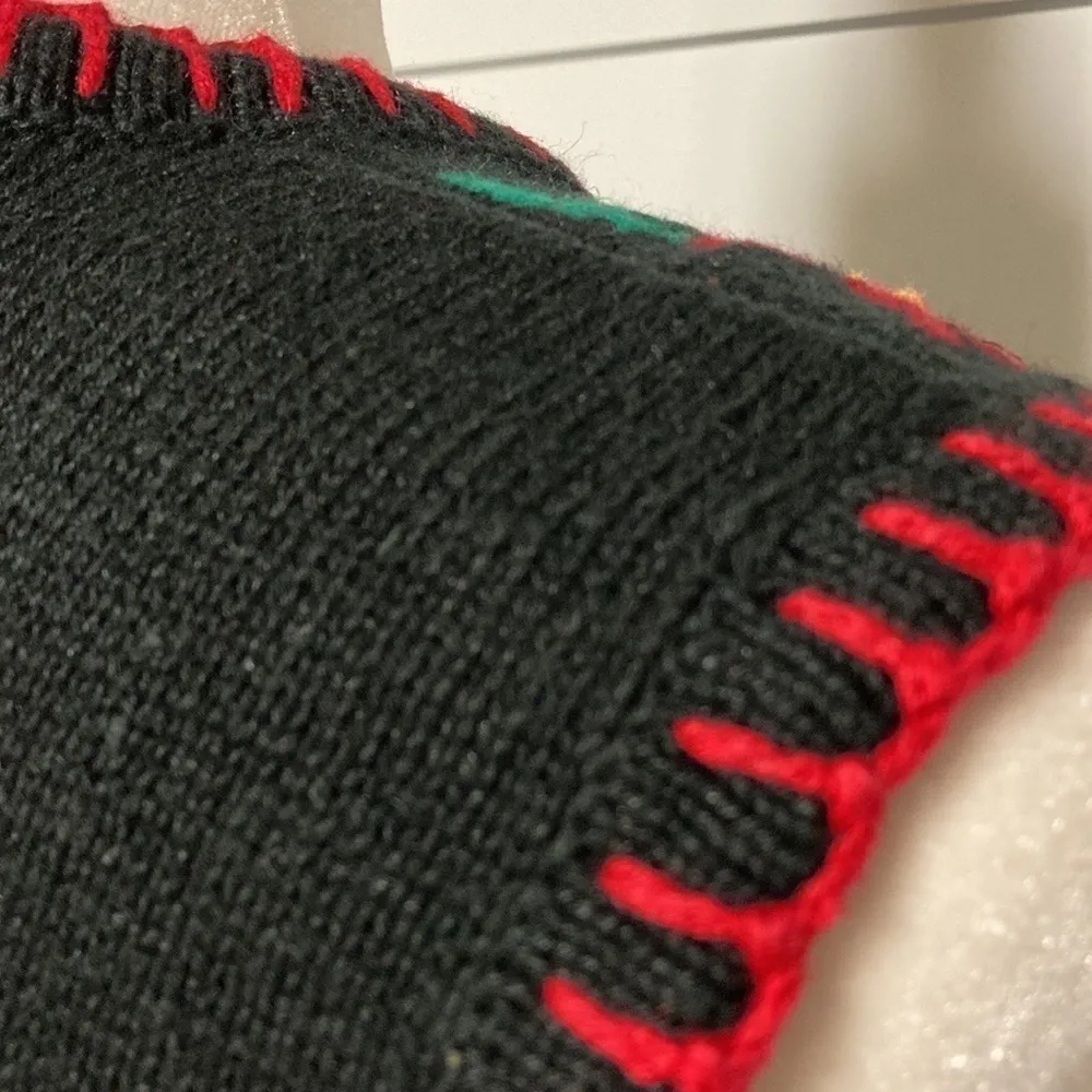 Signatures by Northern Isles Hand Embroidered Christmas Sweater Vest Black Size M - Image 7