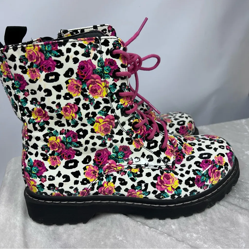 Torrid Betsey Johnson collab 9WW Floral Leopard  Combat Boots T-RYLEE leather - Image 7