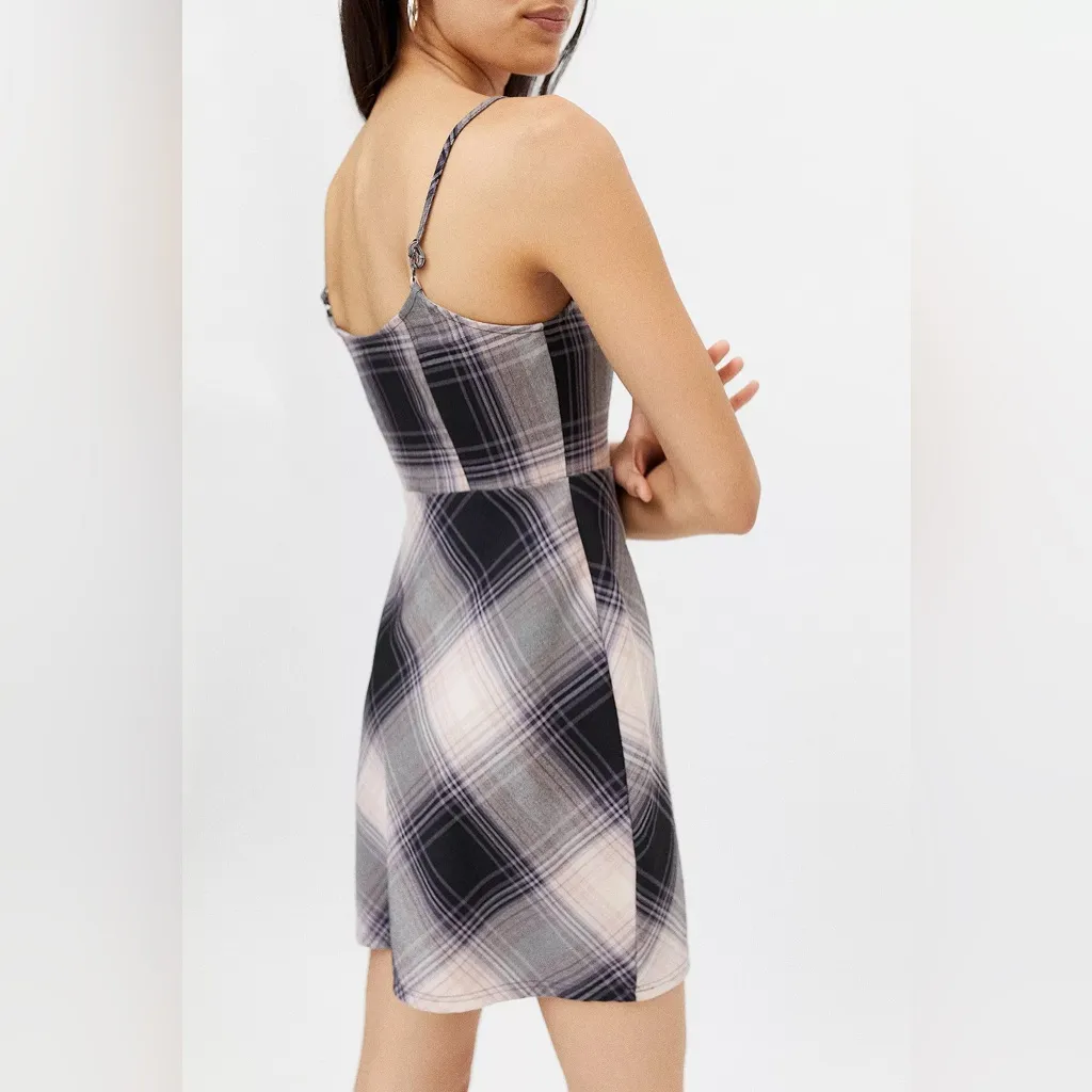 NWT URBAN OUTFITTERS Keya Plaid Mini Dress‎ - Image 3