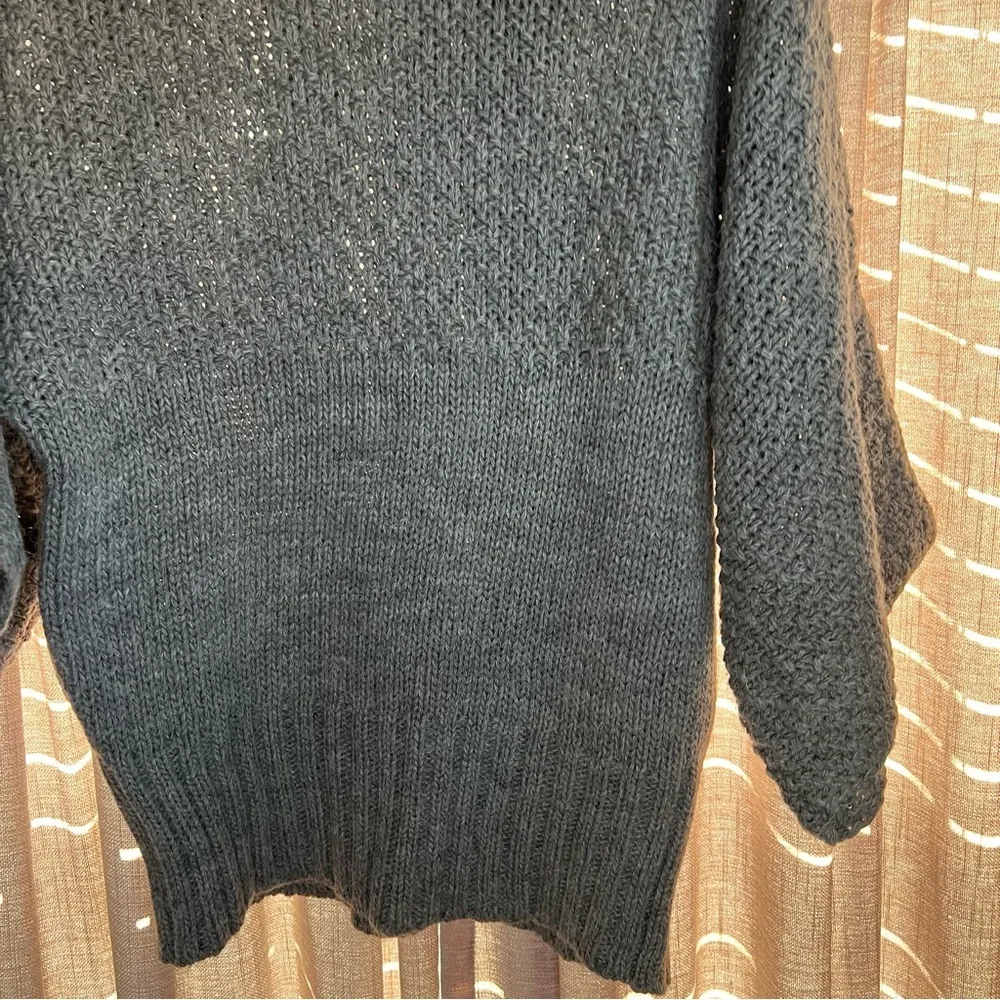 Berretti Gray Knit Turtleneck Batwing Sleeve Sweater Size Large - Image 7
