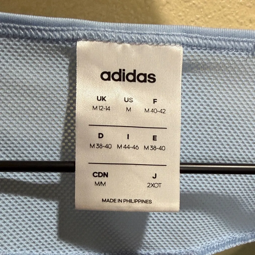 ADIDAS Xpressive Tank Top Size Medium - Image 2