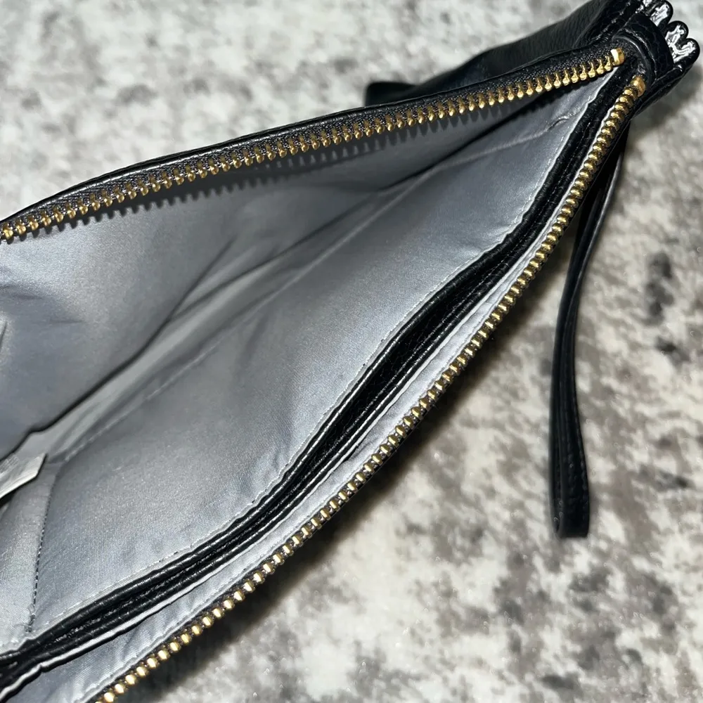 Freshly Picked Ebony Classic Zip Pouch Black - Image 6