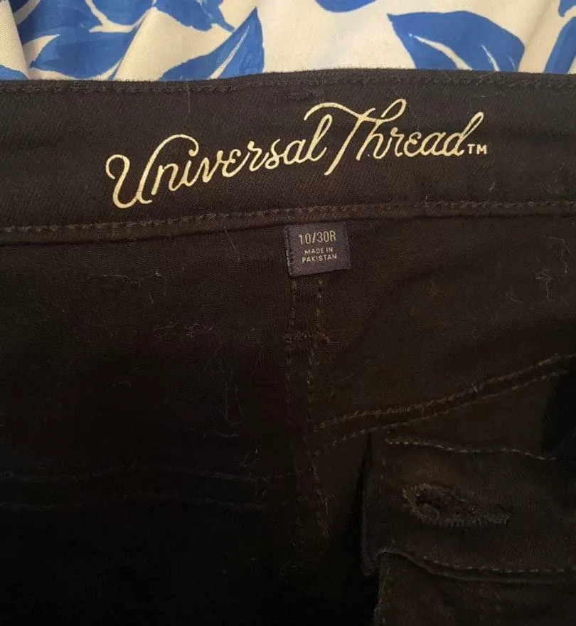 Universal Thread High Rise Midi Jean Shorts - Image 4
