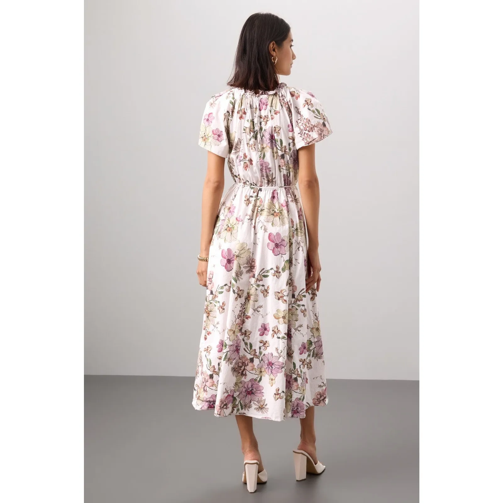 Adam Lippes White Garden Floral Print Shirred Short Sleeve Midi Dress Size 8 - Image 4