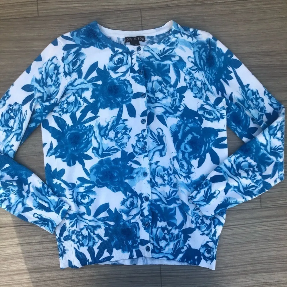 Covington Floral cardigan sweater Size Medium - Image 6