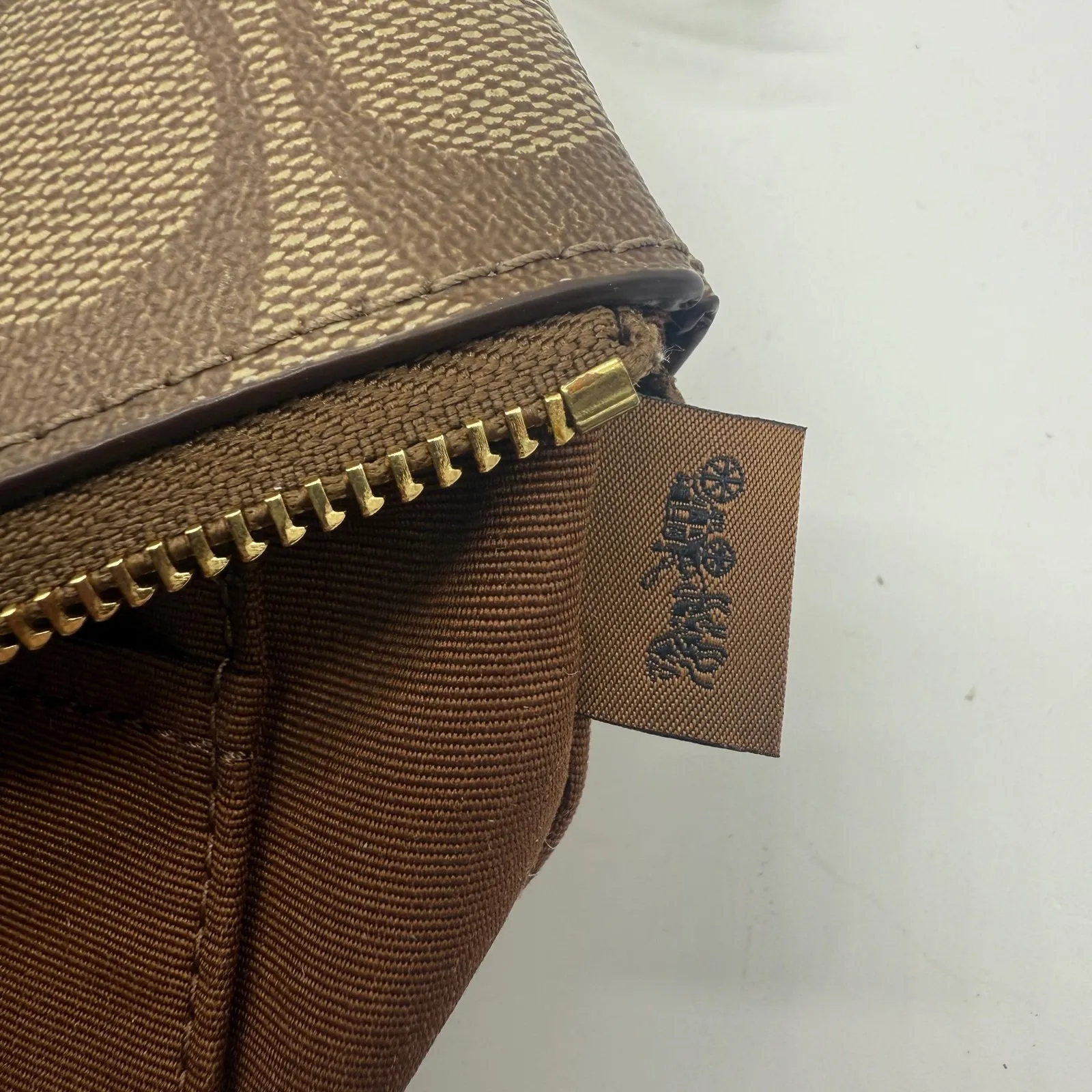 Coach Signature Avary Wristlet Clutch Womens Small Brown PVC Leather Zip F58035 - Image 5