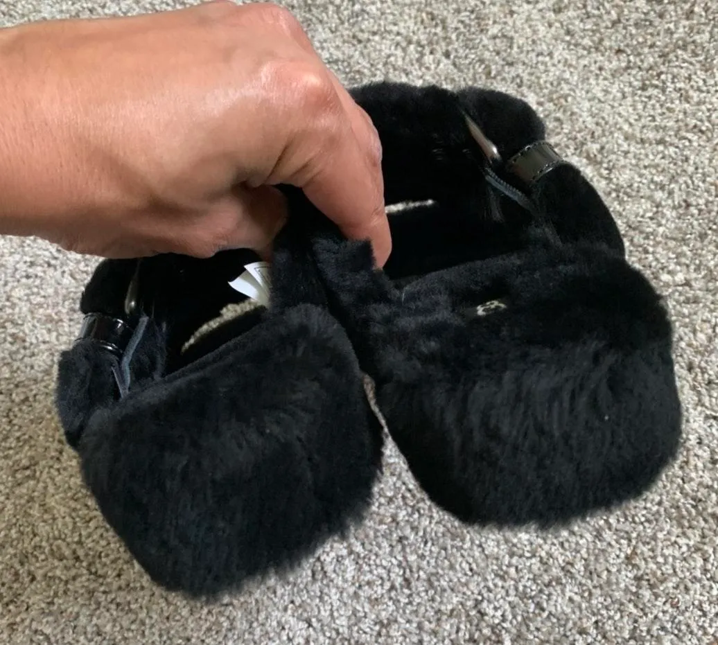 UGG Australia Fuzz Yeah Slippers NEW - Image 4