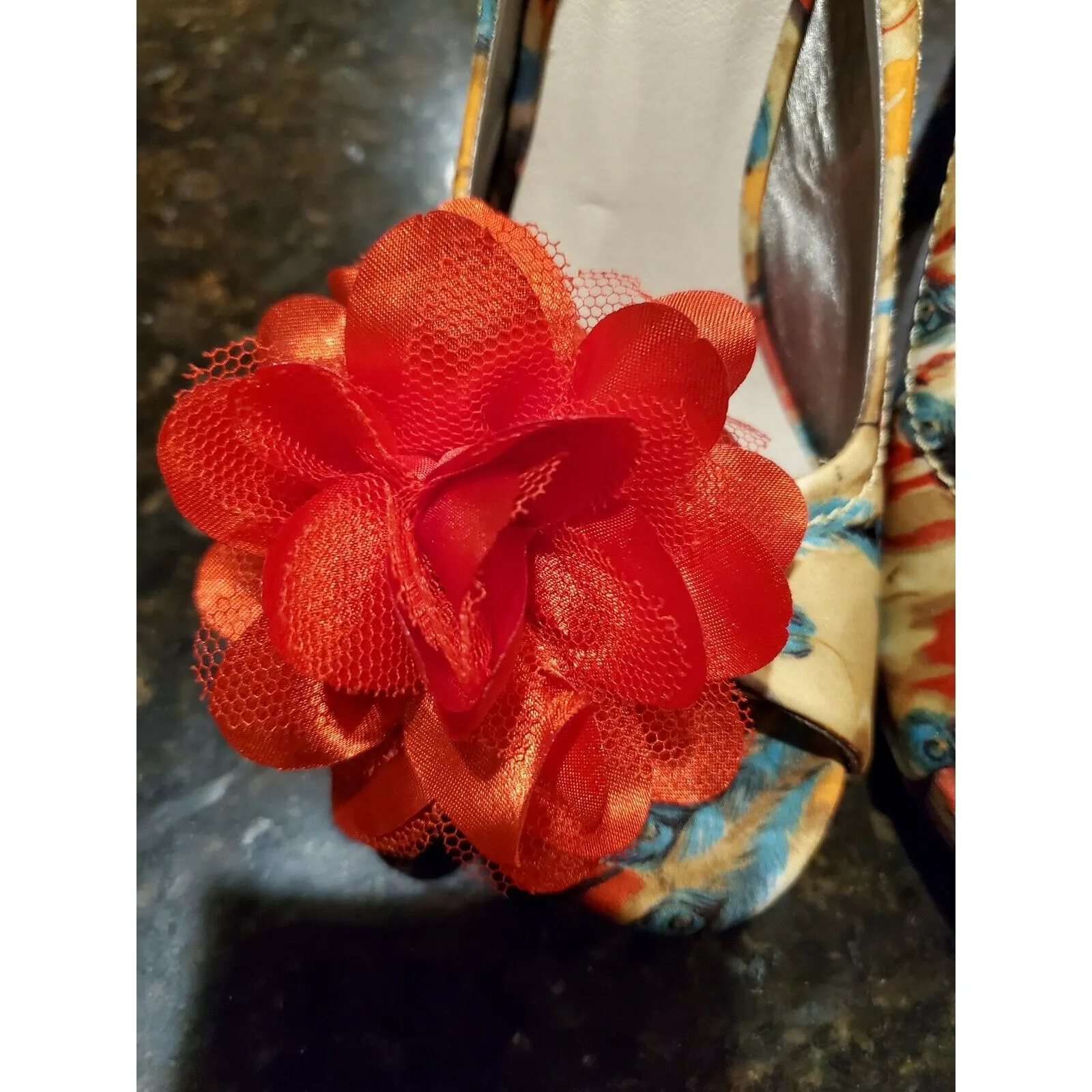 DOLCE by MOJO MOXY Women’s Red Peacock Open Toe Heels Shoes Size 7.5 - Image 4