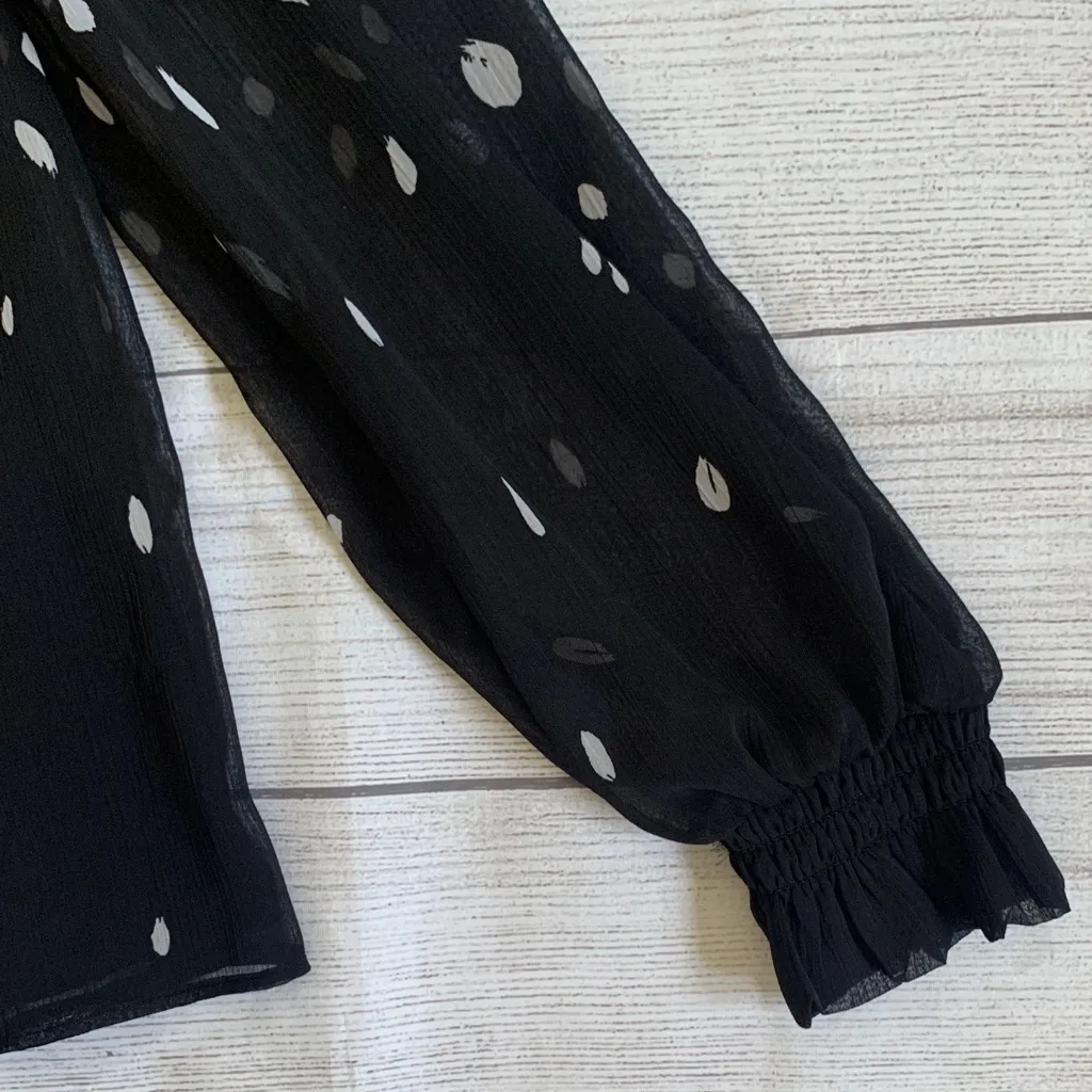 White House Black Market WHBM Chic Black Off-Shoulder Blouse with White Dots - Image 4