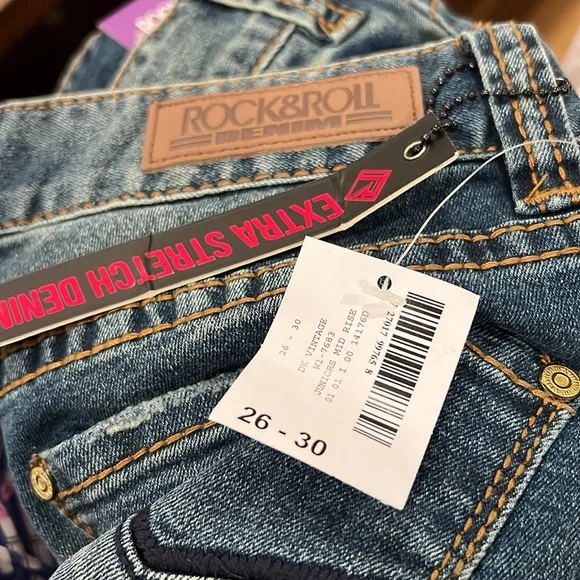 Rock&Roll denim new with tags 26/30 juniors mid rise bootcut jeans‎ - Image 4