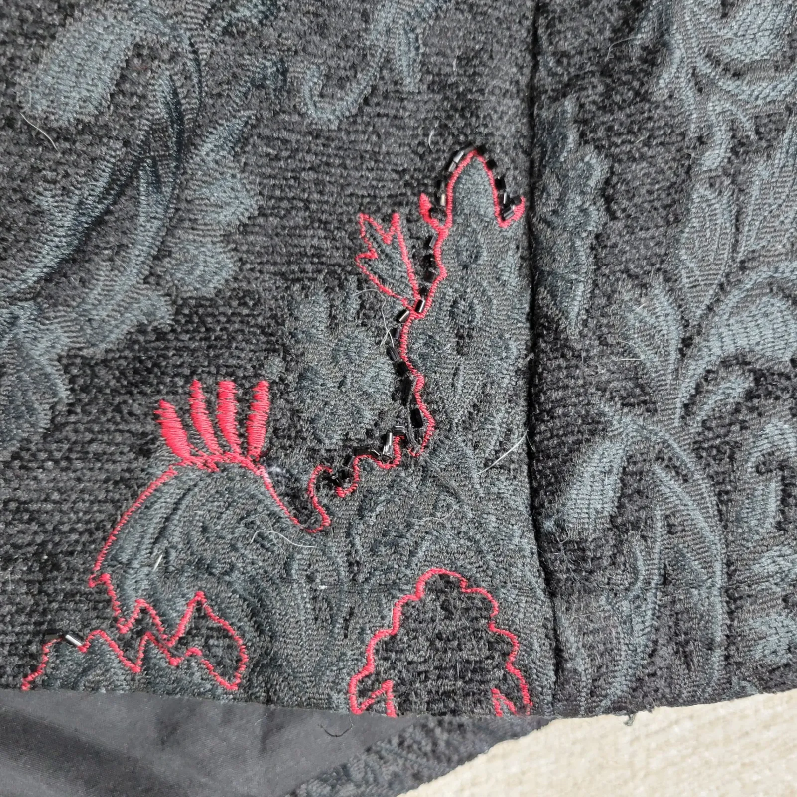 VTG Mirasol Floral Brocade Beaded Jacket Large Black Embellished Red Accents - Image 8