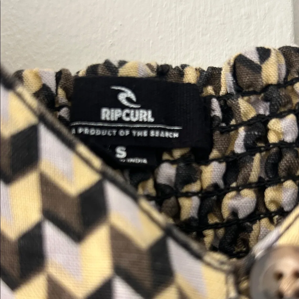 Rip Curl Black and White Midi Dress - Image 2