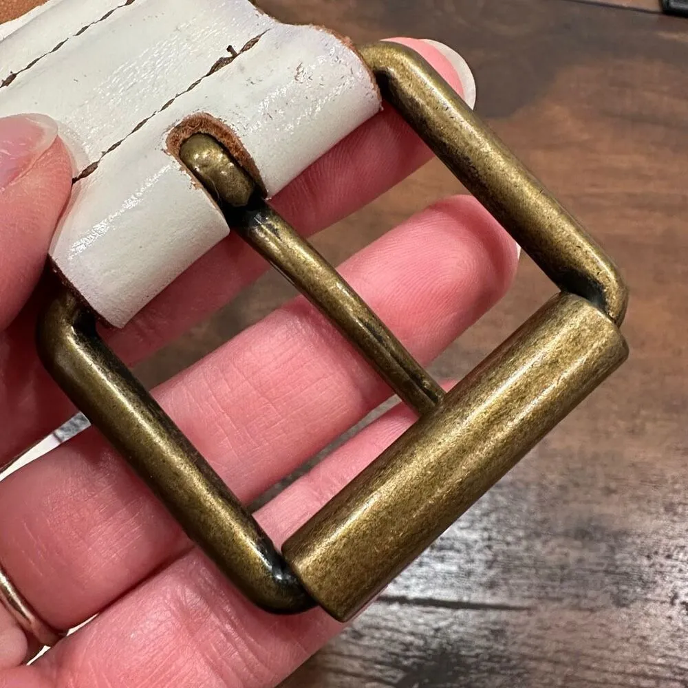 Vintage Y2K GAP Women's Cow‎ Leather Wide Distressed Buckle Belt White Medium - Image 5