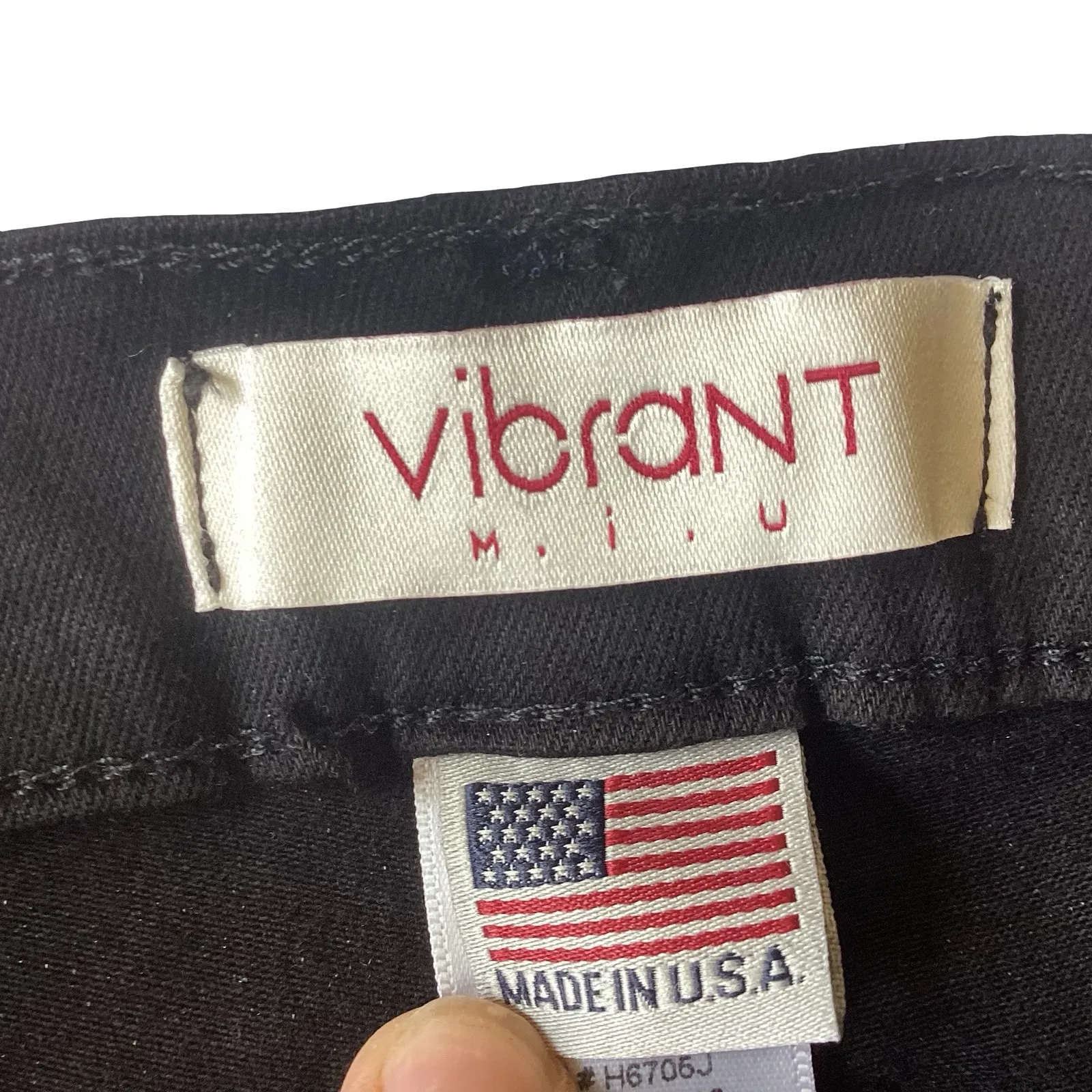 Vibrant Miu Raw Edges Skinny Jeans Black Size undefined - Image 9