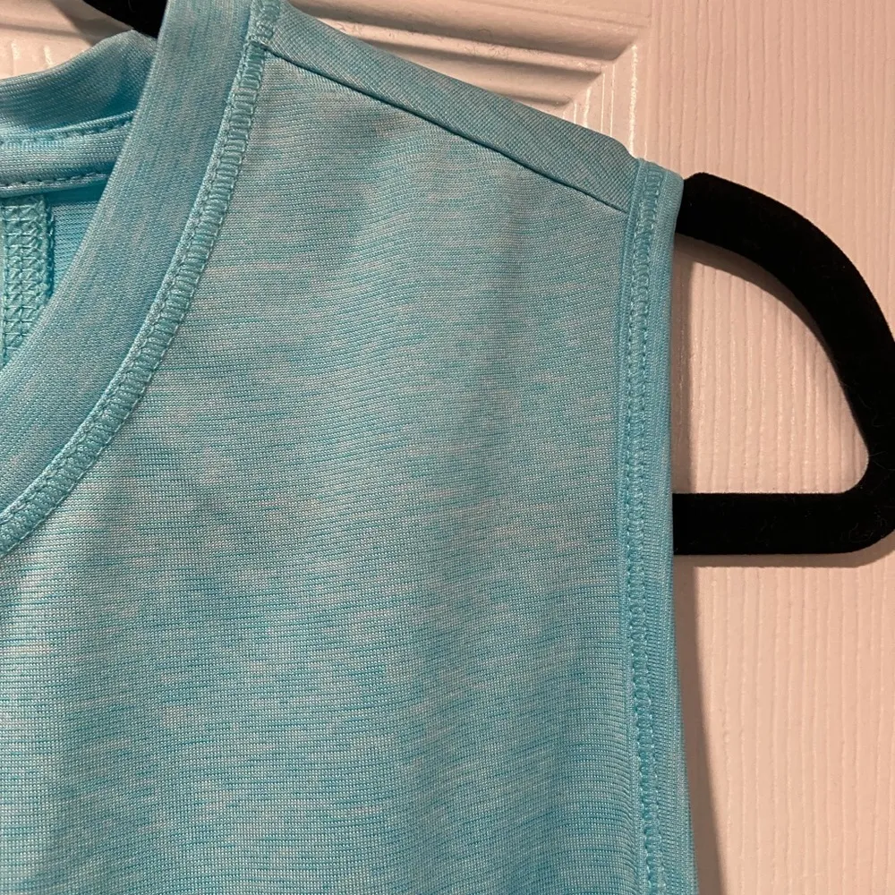 Avia Size M Aqua Blue Sleeveless Relaxed Fit Athletic Tank Top Muscle Shirt - Image 6