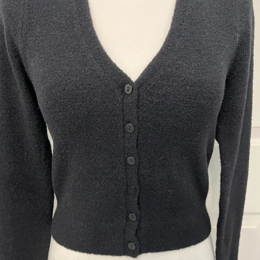 Abercrombie Soft A&F Dreamlush Slim Short Cardigan Sweater Black Size XS Cropped - Image 6