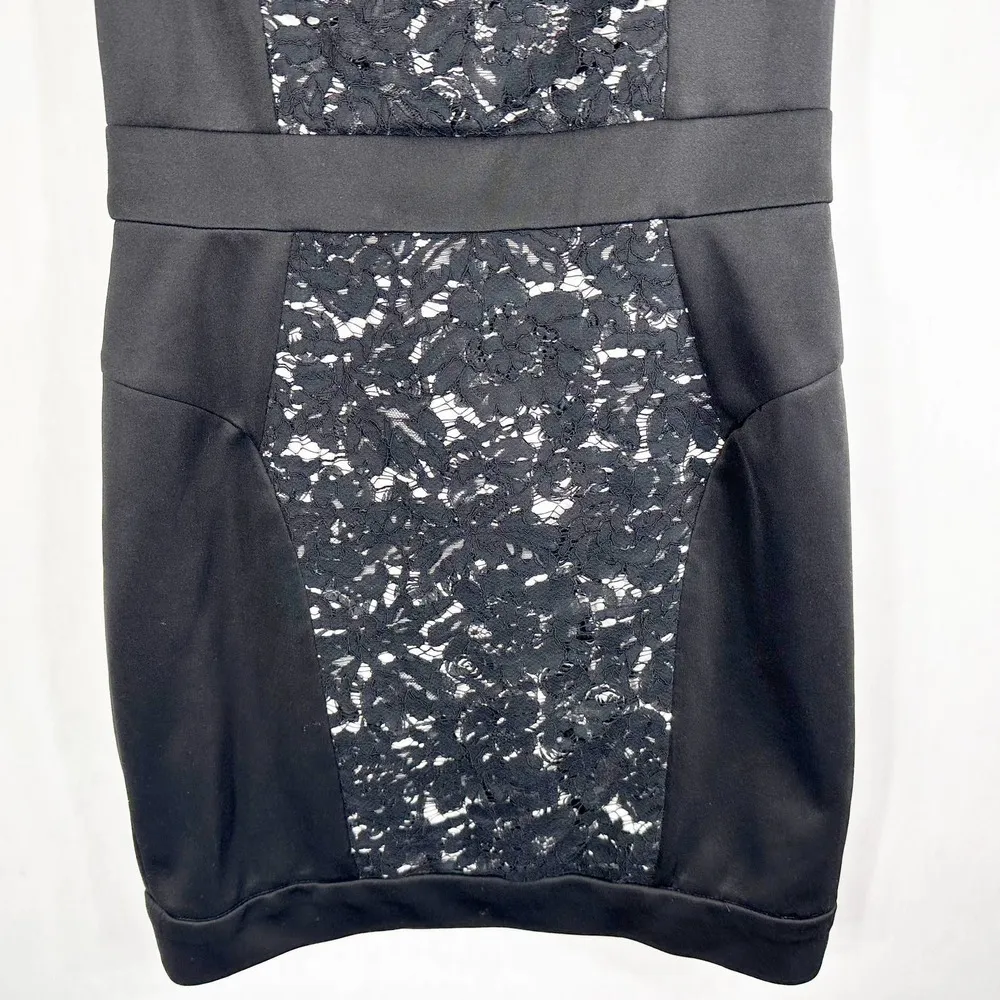 Betsey Johnson Size 6 Dress Sheath Black White Lace Mini Sleeveless Back Zip 517 - Image 4