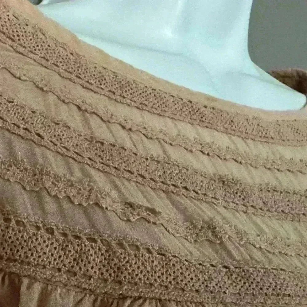 Gap Smocked Lace-Trim Peasant Women's Blouse (331) - Image 9