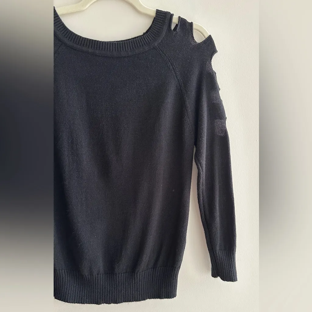 DCATEXS Cutout Sleeve Black Crewneck Sweater, Size Small - Image 4