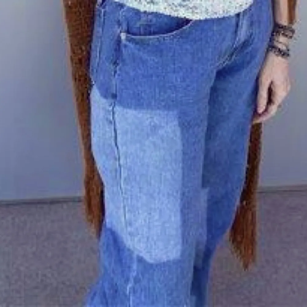 Pretty Little Thing Color Block Wide Leg High Rise Denim Jean - Image 3