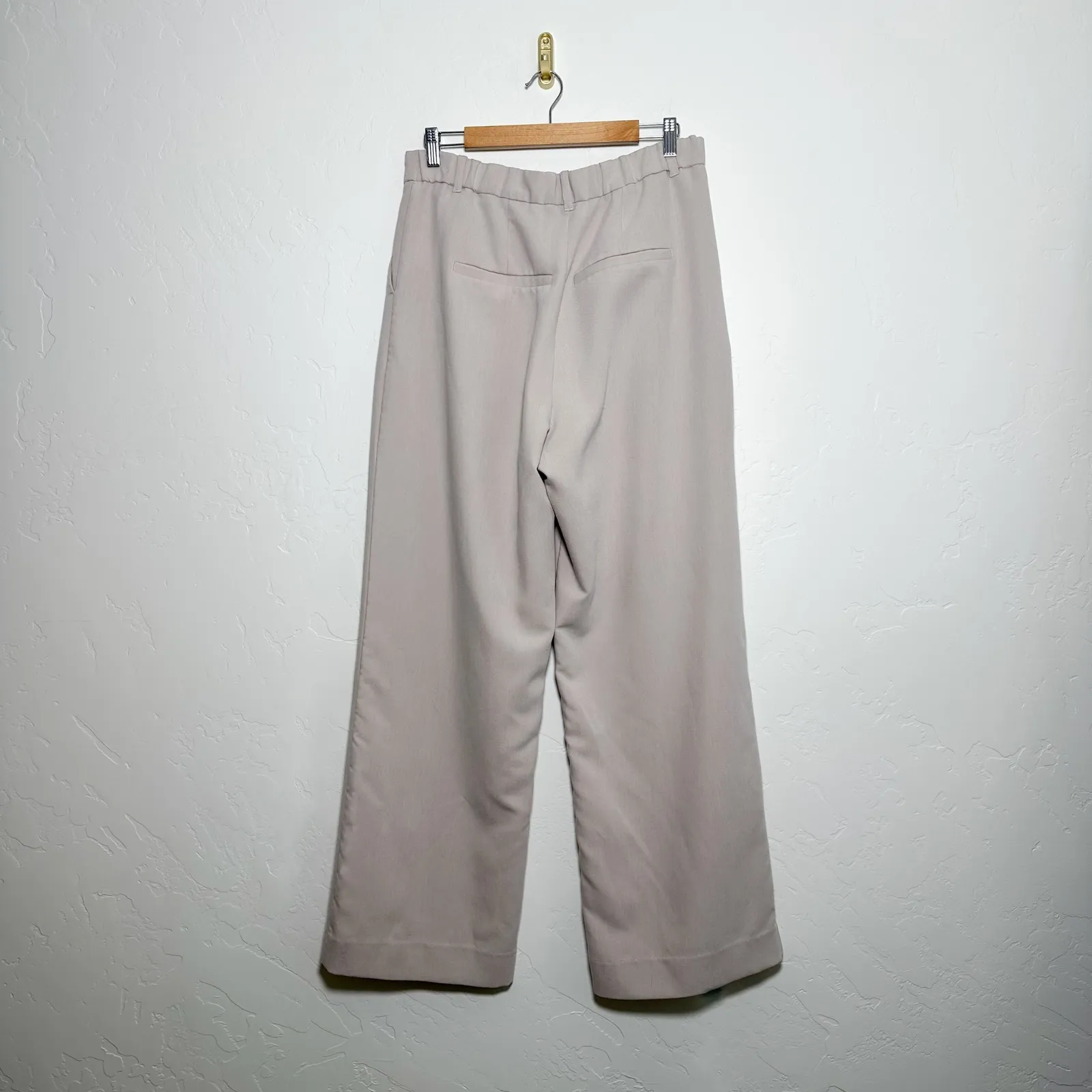 Abercrombie | Sloane Tailored Wide-Leg Straight Trouser Pant in Light Taupe - Image 6