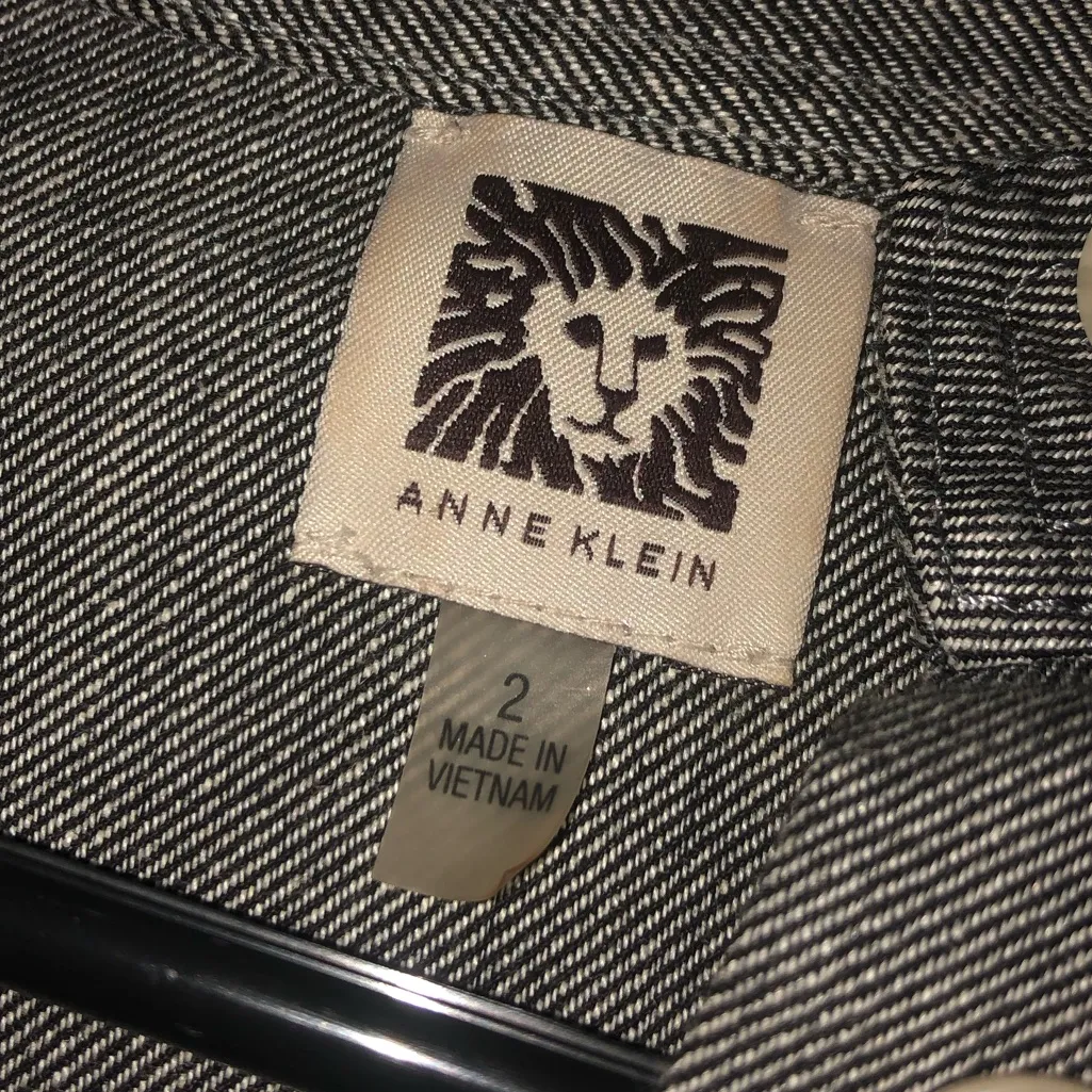 Anne Klein Black and White Patterned Fabric - Image 2