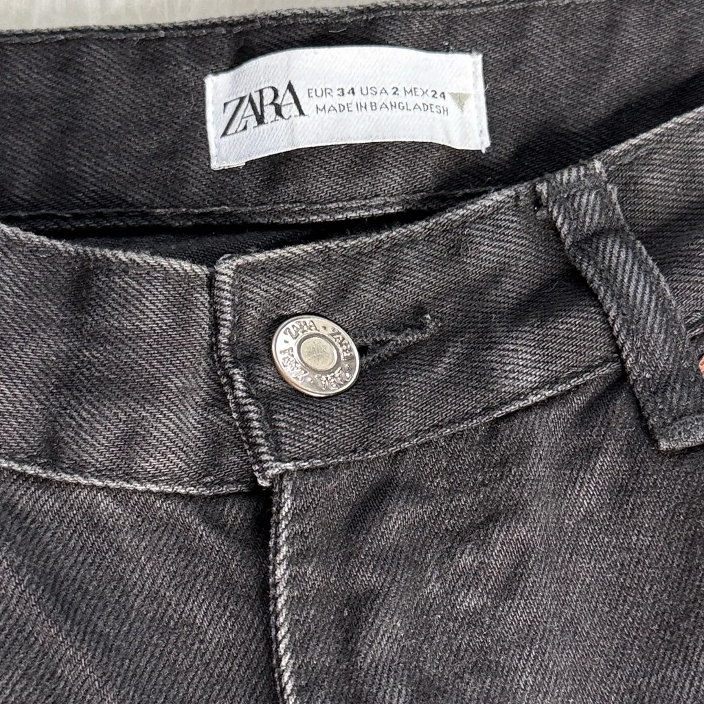 Zara Black Wide Leg Cargo Jeans - Image 4