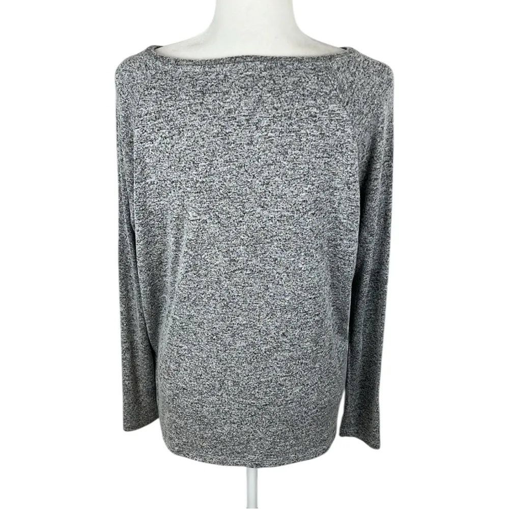 Old Navy Light Grey Long Sleeve Scoop Neck Top Size SP - Image 4