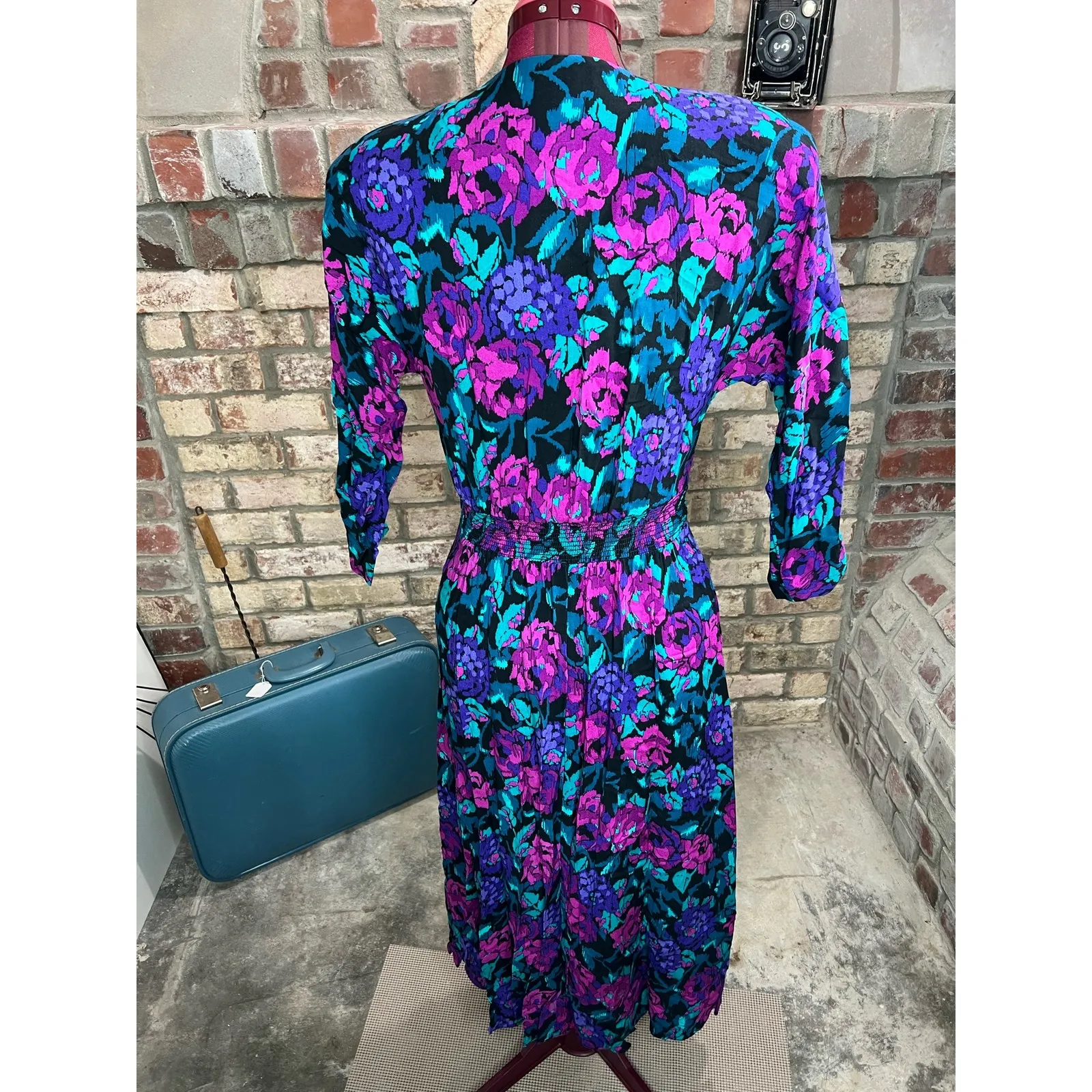 dress fit and flare floral pink purple teal Size 6 - Image 3