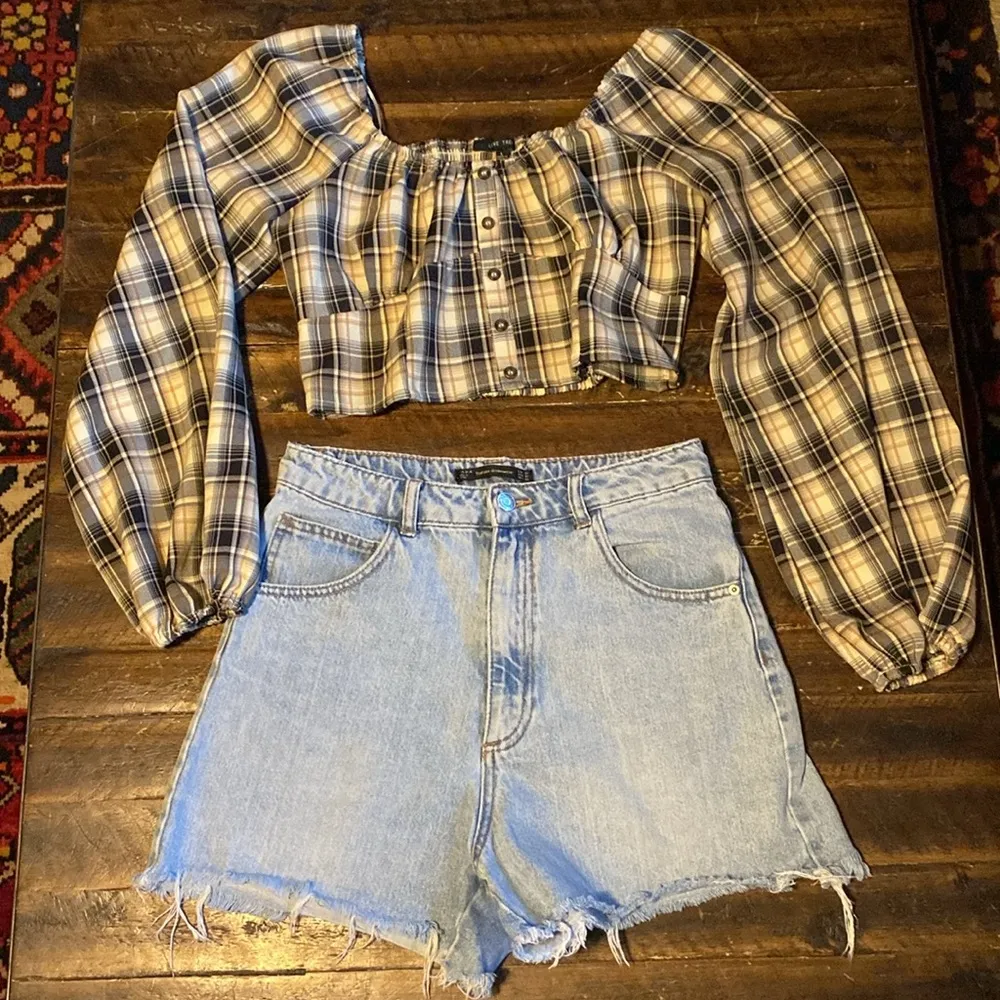 Love tree cropped long sleeve top - Image 6