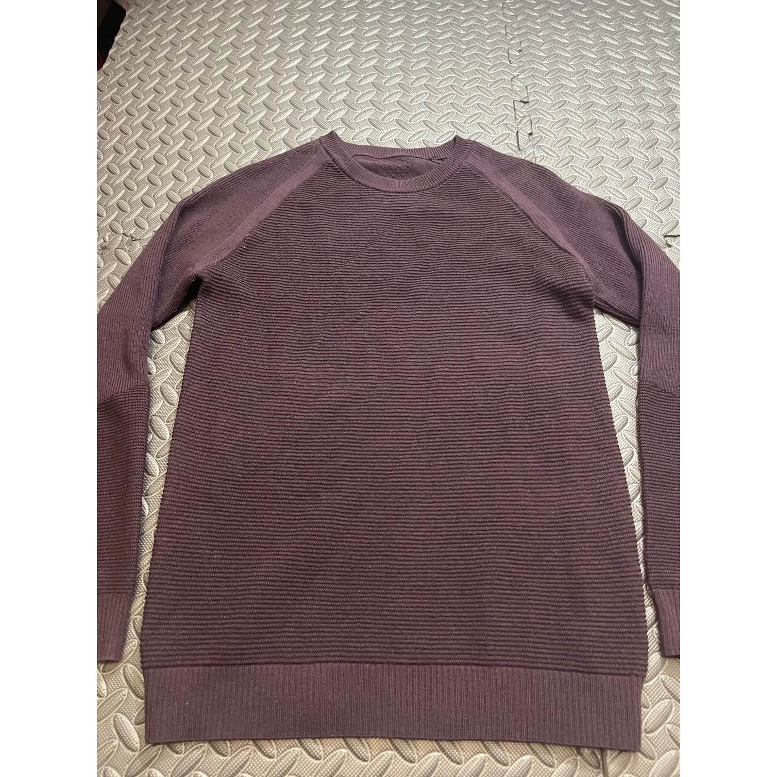 Lululemon Simply Wool Sweater Black Cherry‎ Plum Fits Womens Size Small - Image 3