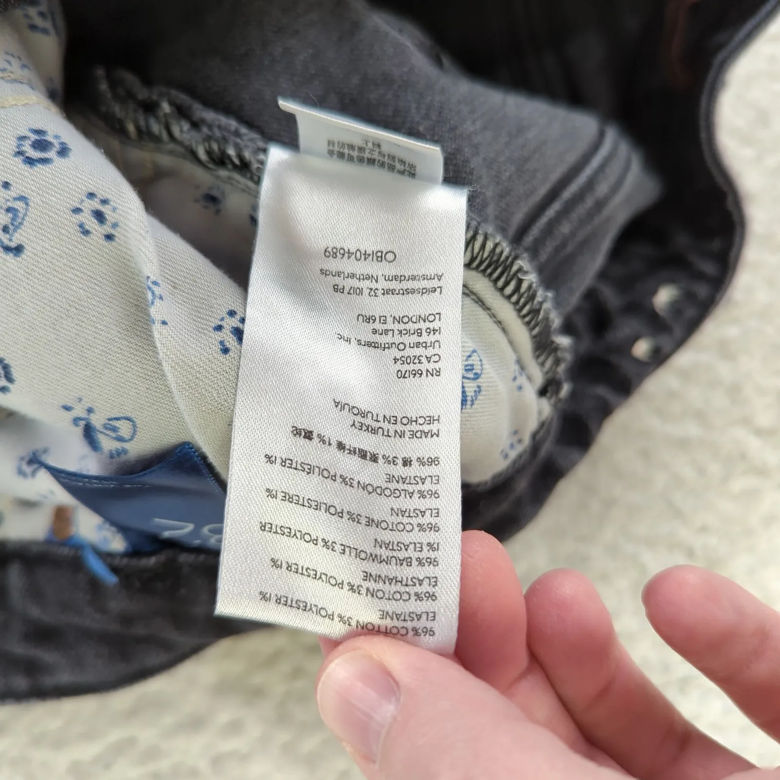 Pilcro Vintage Straight Leg Jeans Black Distressed Women's 32 Stretch High-Rise - Image 9