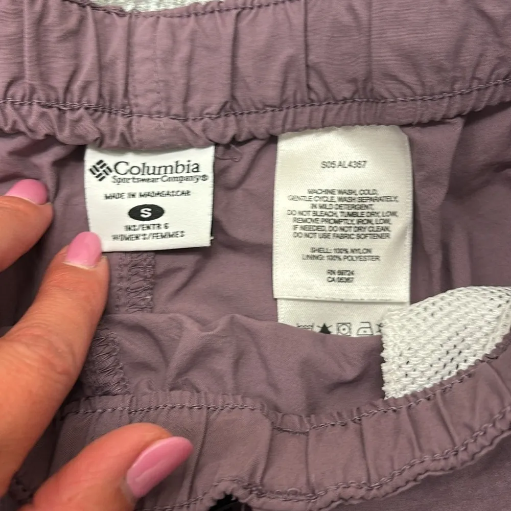 Retro 90’s Outdoor Hiking Cargo Shorts in Plum Size Small - Image 4