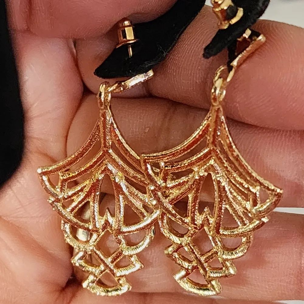 Gold Rhinestone Chandelier Dangle Evening Earrings - Image 6