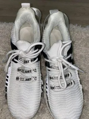 Nike Just Do It Tennis Shoes - Image 2