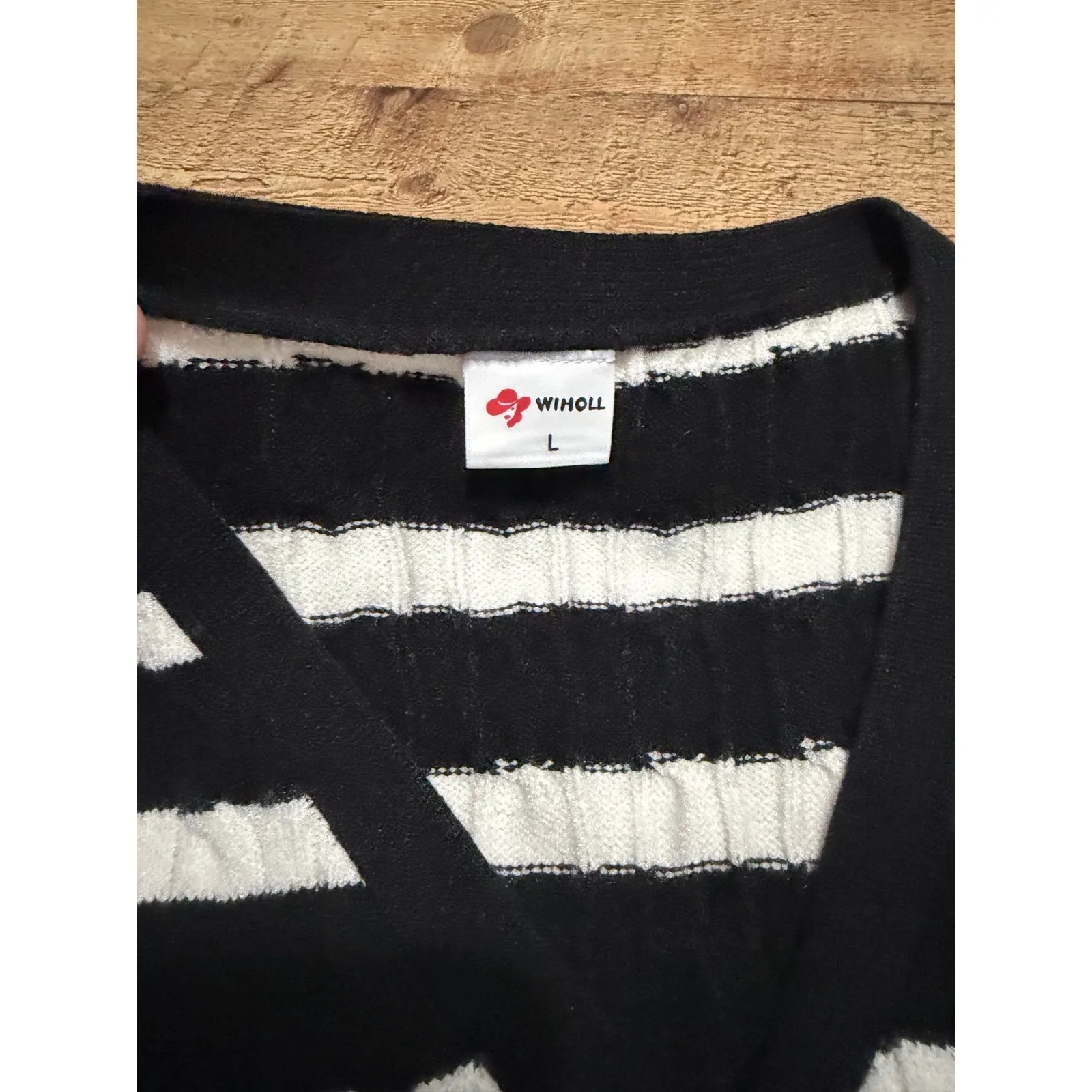 Wiholl Women's Black White Stripe Cable Knit Button Up Sweater Vest Sz L Preppy Size L - Image 4