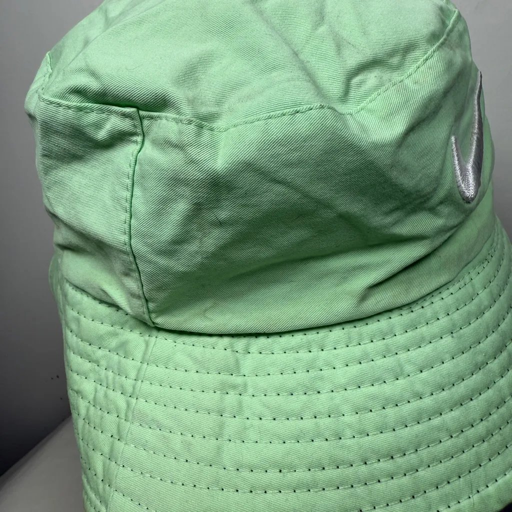 NIKE REVERSIBLE BUCKET HAT Black/ Mint Green Y2K - Image 4