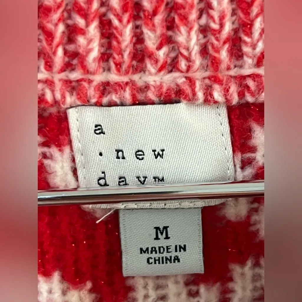 A New Day  Women’s sweater size Med - Image 6