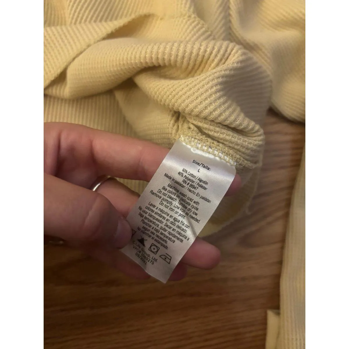 Nickelodeon Long Sleeve SpongeBob Top Size Large - Image 10