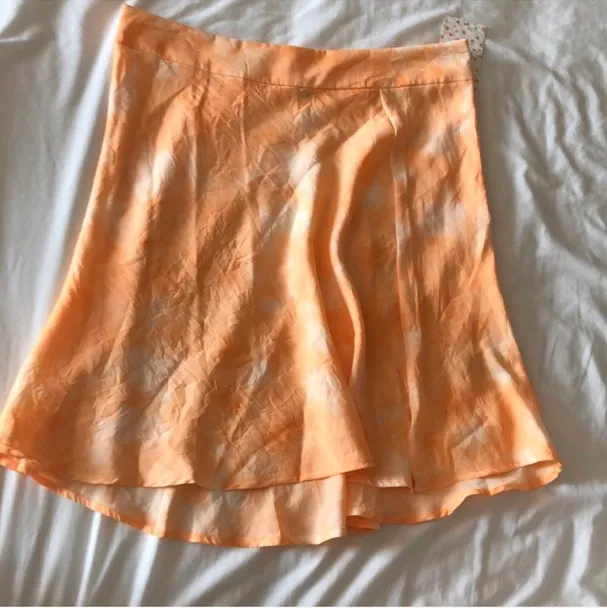 Free People NWT  Tie-Dye skirt (size 8) - Image 6