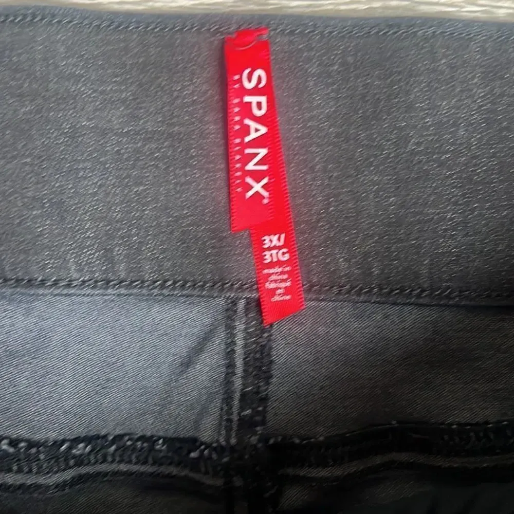 NEW Spanx Vintage Distressed Ankle Skinny Jeans - Image 6