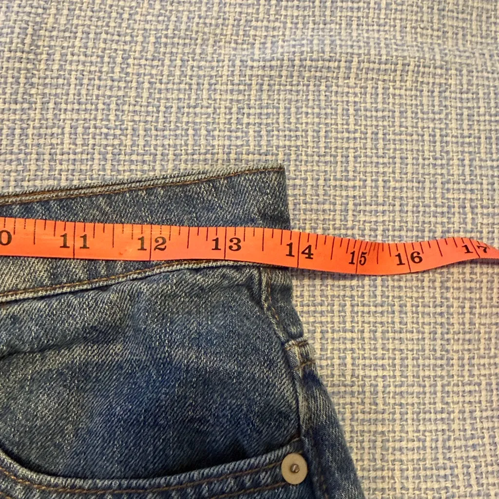 Madewell Rigid Denim A-Line Mini Skirt in Leandra Wash raw hem waist size 26 - Image 5