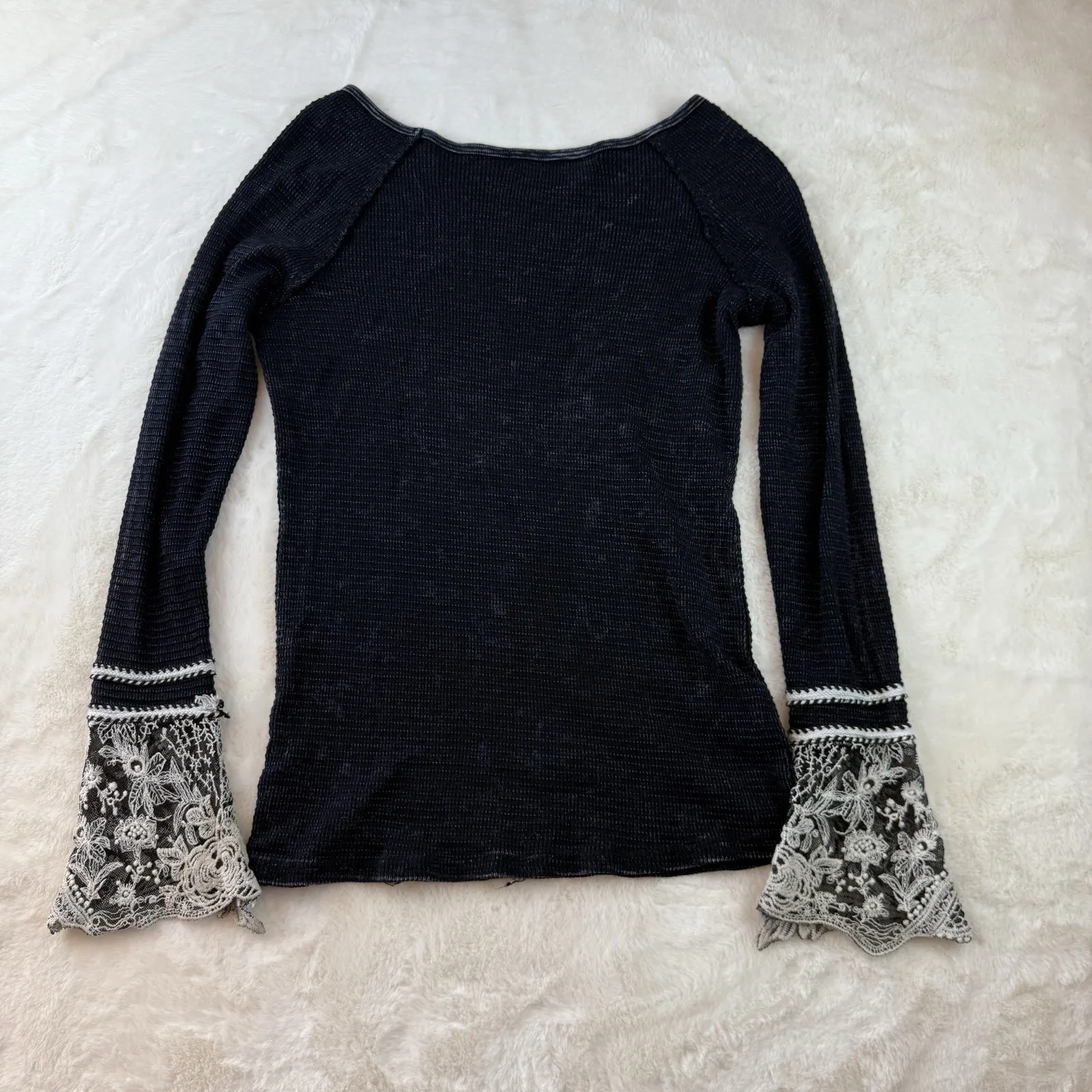 ABLE Gray Waffle Knit Off The Shoulder Top Lace Bell Sleeve Women Small Boho - Image 7