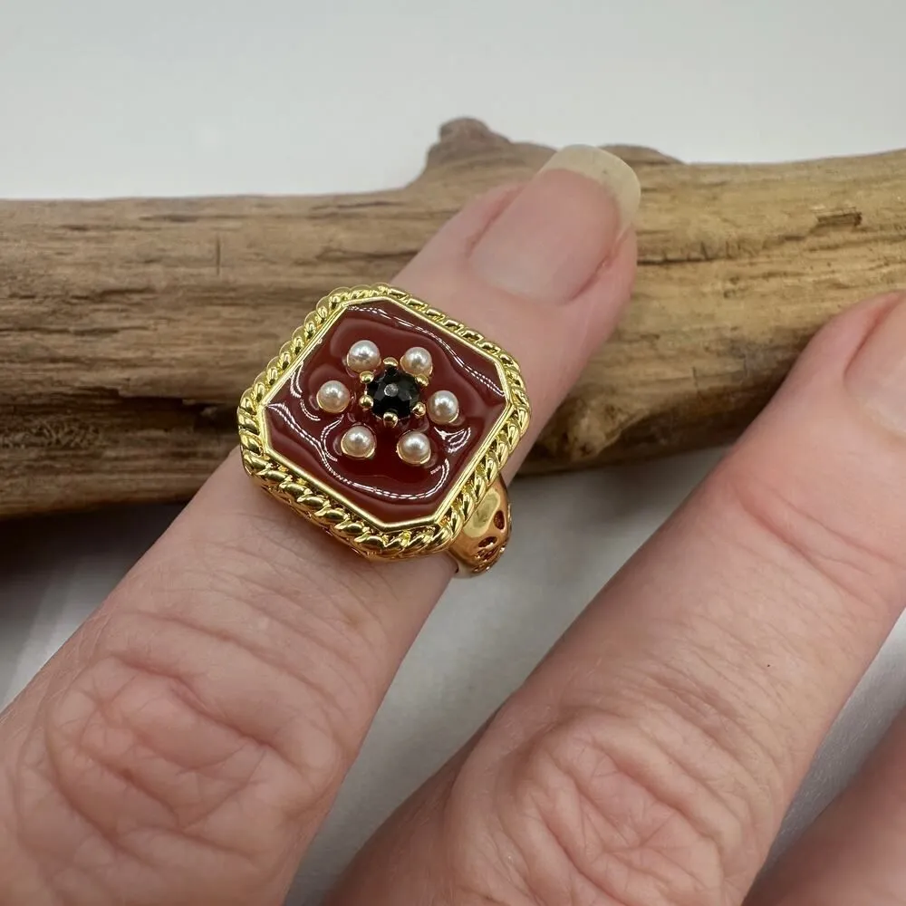 18K Retro Pearl Flower Ring - Image 2