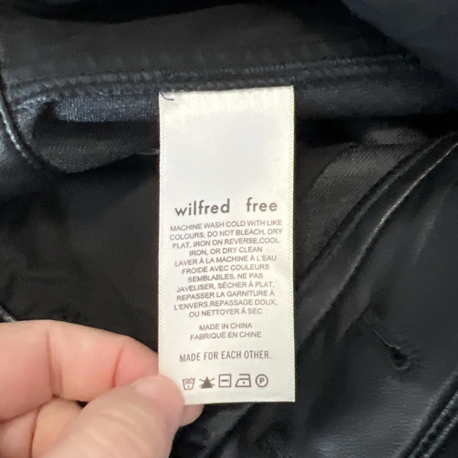 Aritzia Wilfred Free Button Fly Faux Leather Cargo Pant Black Size 4 - Image 9