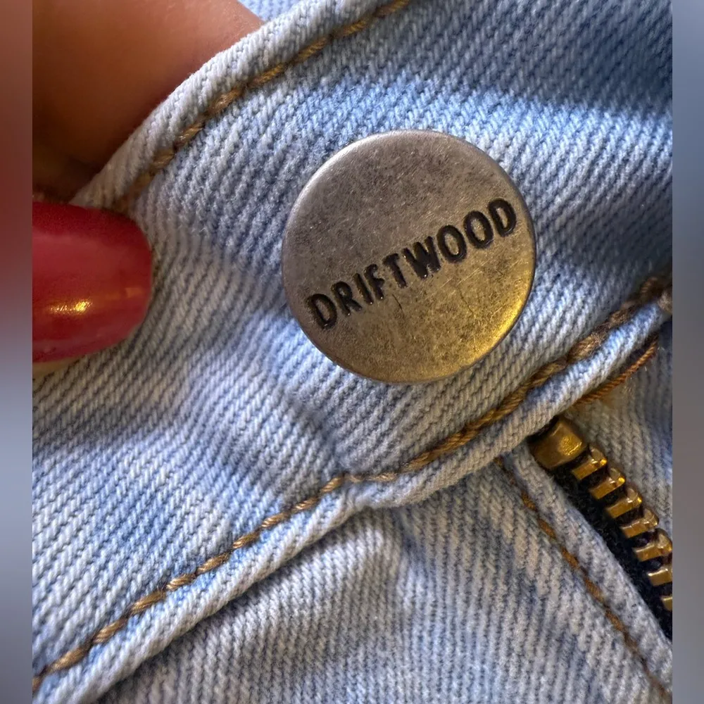 DRIFTWOOD colette feathery leaf jeans in light wash embroidered W0 / L 27 zipp - Image 5