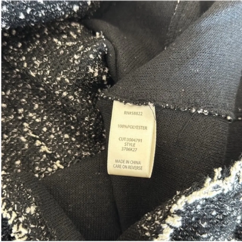 Max Studio Charcoal and Ivory Textured Blazer - Image 14