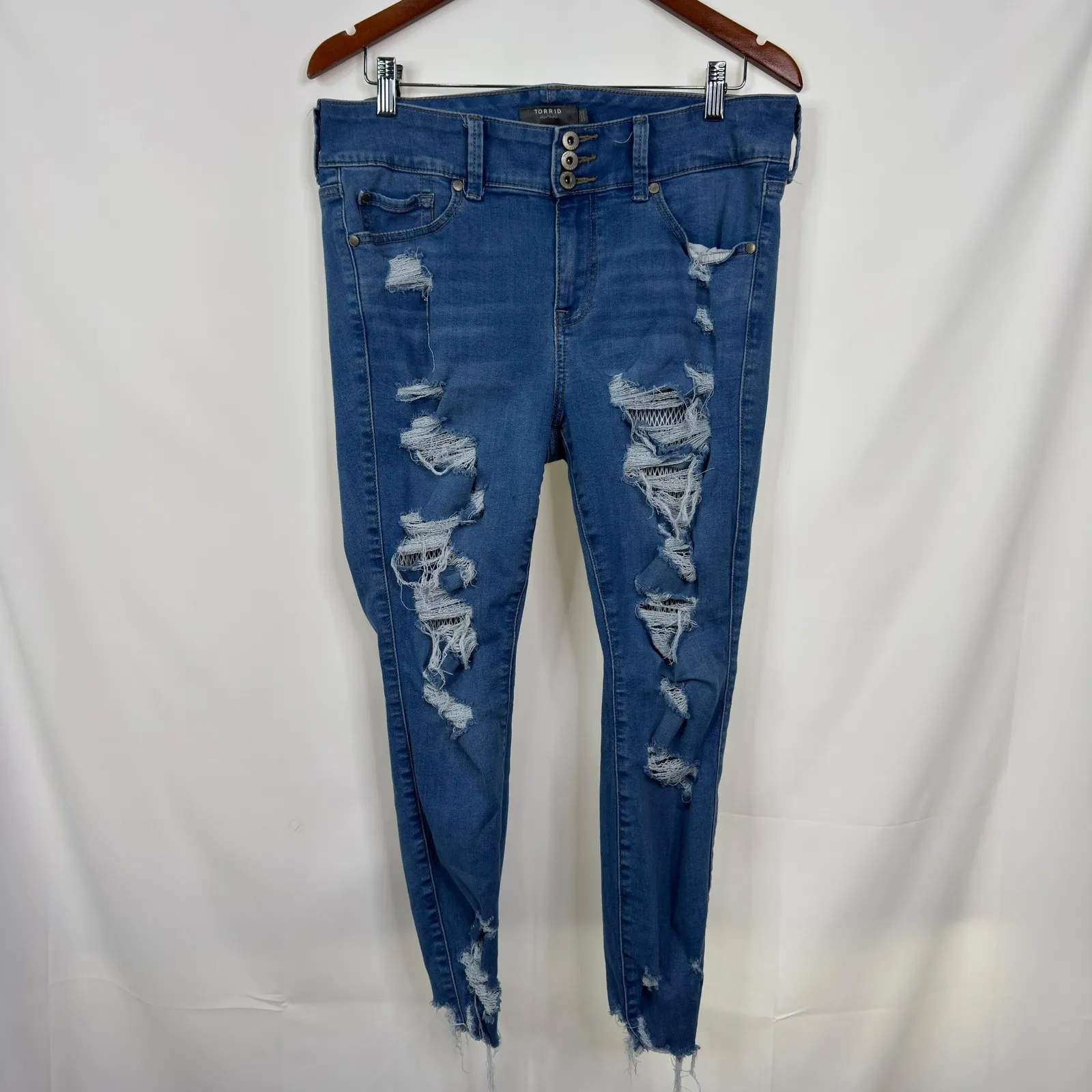 Torrid Super Soft Distressed Ripped Jegging Jeans Blue Size 14 - Image 3