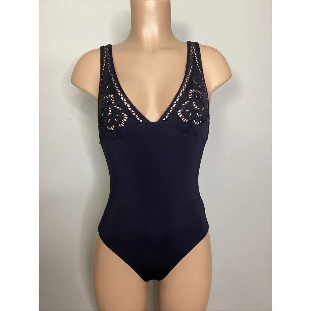 New. Seafolly's Embroidered V Neck One Piece. Size 6. Retails $179 - Image 7