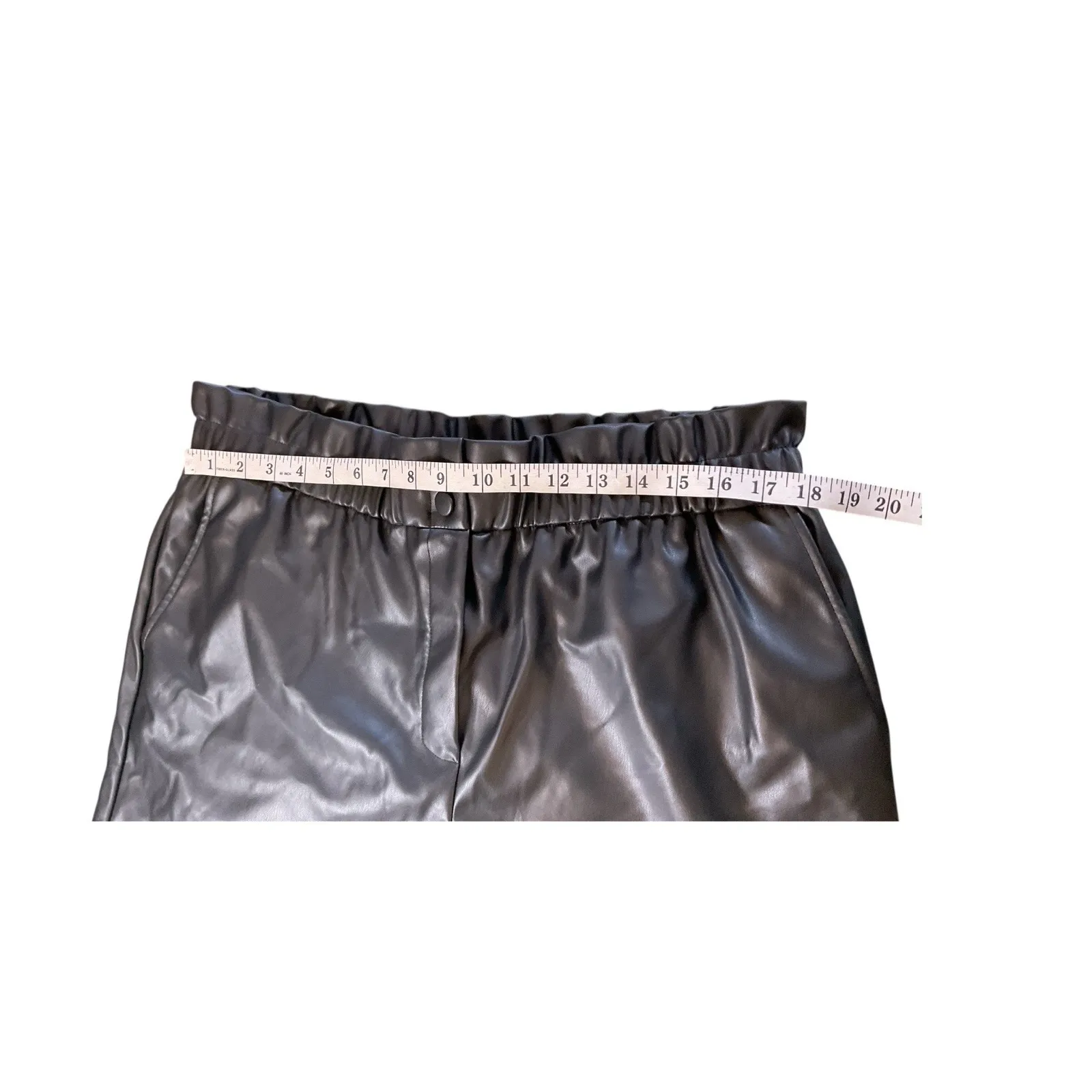 LAUNDRY by Shelli Segal Vegan Leather Paperbag Waist‎ Shorts Size XL - Image 5